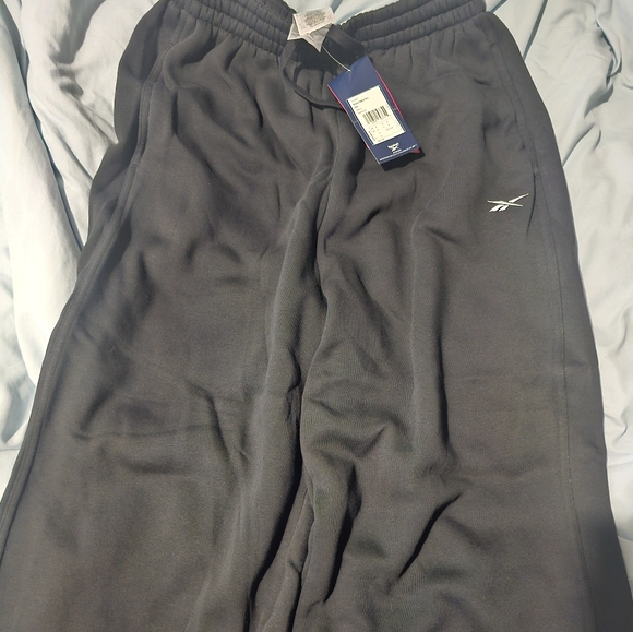 REEBOK Sweatpants - Picture 1 of 2